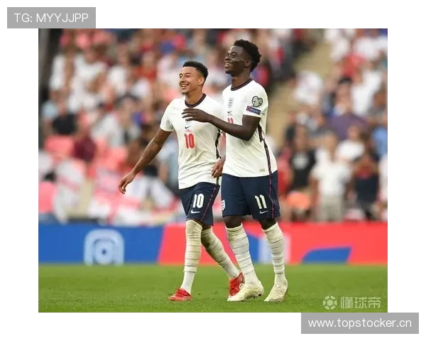 萨卡与福登:边路核心和中路组织者的功能差异解析 萨卡与福登:边路核心和中路组织者的功能差异解析