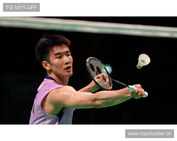 李诗沣家的冰箱里塞满了蛋白粉，连饮料都喝零卡的